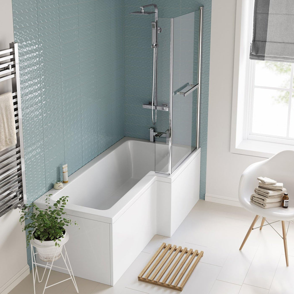 iBathUK Quell Right Hand L-Shaped Shower Bath, White Acrylic Bathtub with Glass Screen, Chrome Rail & Side Panel, L Shaped Bath Screen, 1700mm
